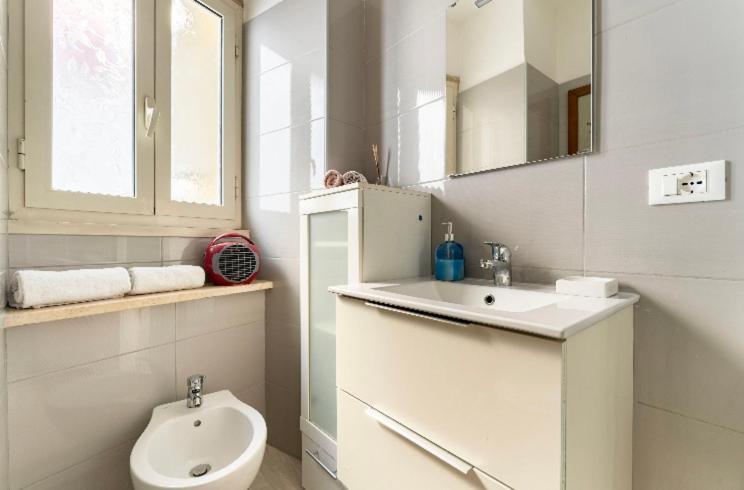 Dolcevita Garbatella Apartment Rome Bagian luar foto